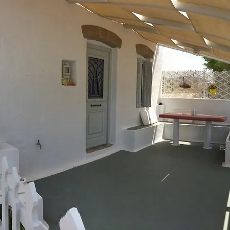 Traditional House By The Sea * Mandrakia
