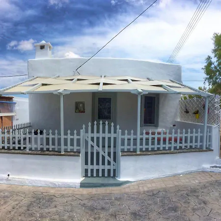 Traditional House By The Sea Mandrakia