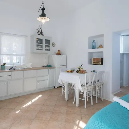 Traditional House By The Sea Hébergement de vacances