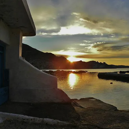 Traditional House By The Sea Hébergement de vacances